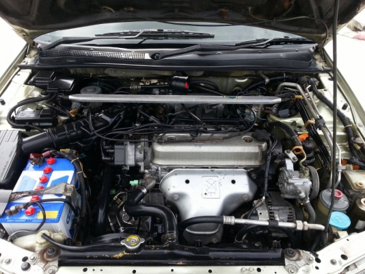 ฮอนด้า แอคคอร์ด ไฟท้ายคู่ พร้อมใช้ เกียร์ออโต้ LPG