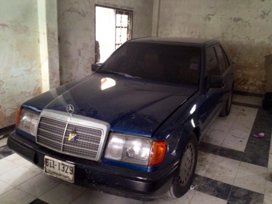 ขายเบนซ์ 300e เครื่องเดิม ไม่เคยดมแก๊ส เครื่องดี ช่วงล่างแน่น ทะเบียนโอนภาษีเต็ม ขาย150000 ติดต่อ0811160919