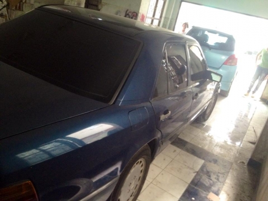 ขายเบนซ์ 300e เครื่องเดิม ไม่เคยดมแก๊ส เครื่องดี ช่วงล่างแน่น ทะเบียนโอนภาษีเต็ม ขาย150000 ติดต่อ0811160919