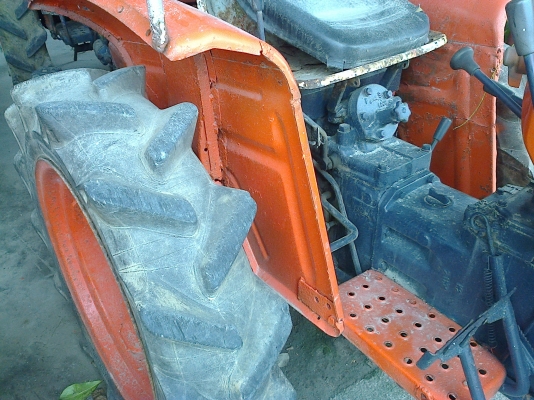 ขาย KUBOTA L2000 สภาพพร้อมใช้งาน