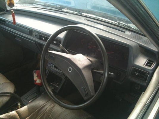 Galant สีเขียวทำสีมาใหม่ วางเครื่องนิสสันหัวฉีด twincam 16 vale CA18 เดิมคิ้วเลสครบภายนอกสวย ทะเบียน มิ.ย.58 พร้อมโอน ขาย 17,000 บาท