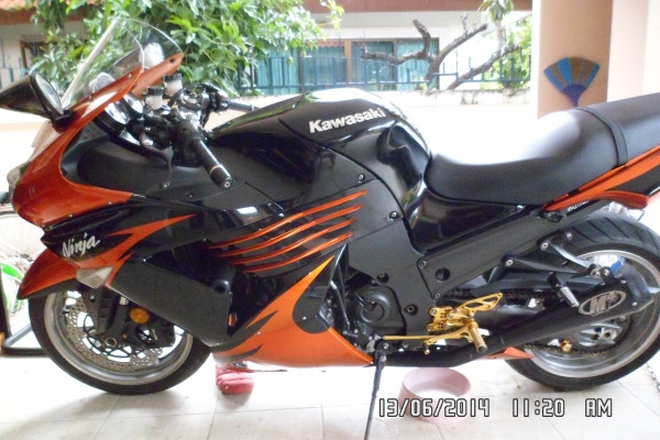 คาวาซากิ zx14ปี08(1400cc) สีส้มlimited สเป็กเมกา ทะเบียน 340,000 คาวาซากิ zx14ปี08(1400cc) สีส้มlimited สเป็กเมกา ทะเบียน 340,000
