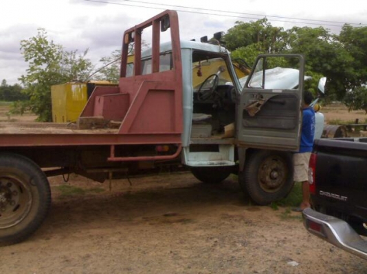 ขายสิบล้อเทรลเลอร์หน้ายาว สภาพพร้อมใช้งาน เครื่อง6BB1  เอกสารเล่มทะเบียน