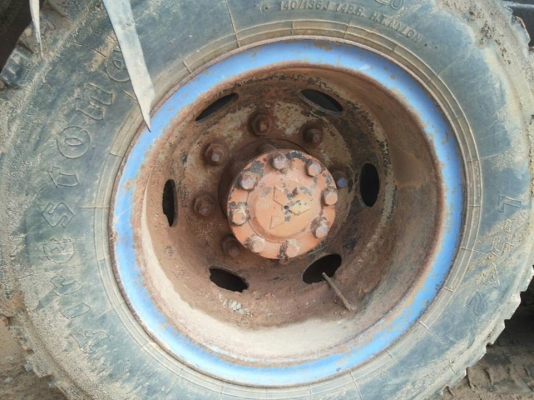 ขายรถสิบล้อหัวยาว เพลาเดียว เทรนเลอร์ เครื่อง EH