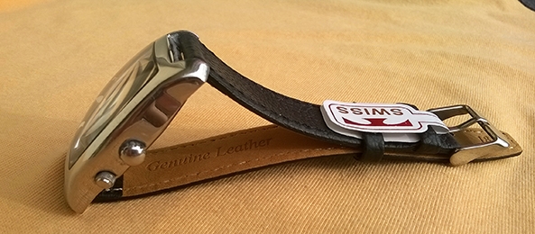 Orient quartz stainless เรือนเหลี่ยม 6เข็ม หน้าดำ Orient quartz stainless เรือนเหลี่ยม 6เข็ม หน้าดำ