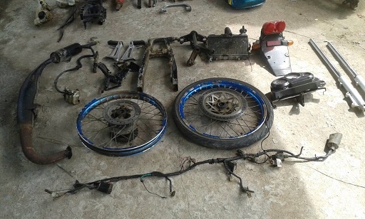 ขาย แยกอะไหล่ Honda LS125 T.0851713153 ขาย แยกอะไหล่ Honda LS125 T.0851713153