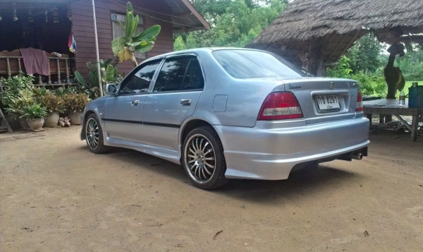 ขายรถสวยๆสักคันครับพร้อมใช้ขับหล่อๆเลย