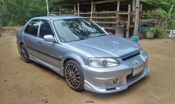 ขายรถสวยๆสักคันครับพร้อมใช้ขับหล่อๆเลย