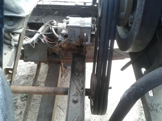 รถอีเเต๋น เครื่องยันม่าร์ 14 แรง คันซียาว เกียร์รถกระบะ เดินหน้า 5 เกียร์ ถอยหลัง 1 เกียร์  ช่วงล่างเเน่น สนใจโทรมาน่ะครับ