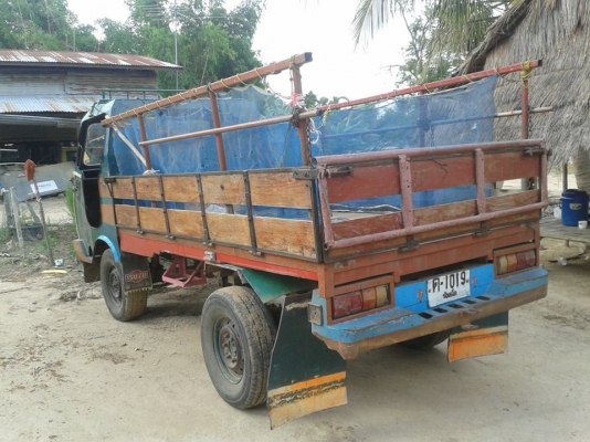 รถอีเเต๋น เครื่องยันม่าร์ 14 แรง คันซียาว เกียร์รถกระบะ เดินหน้า 5 เกียร์ ถอยหลัง 1 เกียร์  ช่วงล่างเเน่น สนใจโทรมาน่ะครับ