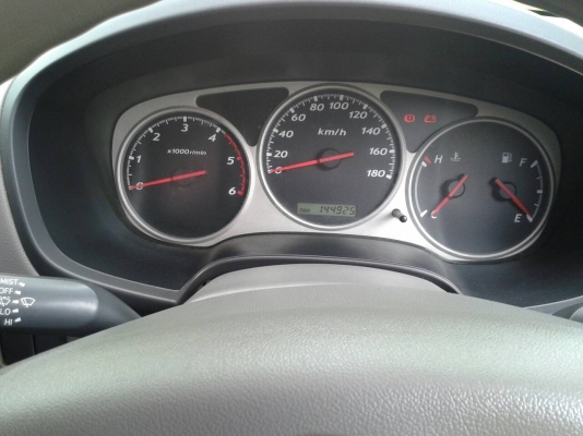 ISUZU D MAX 2.5 ปี47 ว่ง 140000 เพาเวอร์ ล้อแม็ก สีเดิมบางนางบบวช คานหน้าเดิม กันร้อนเดิม