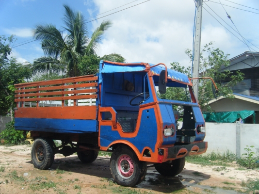 ขาย 39999รถอีแต่นพร้อมใช้งานราคาถูกเครื่องยันม้า 9.5 แรง เจ้าของขายเองต่อรองได้ครับลดราคาเหลือ 39999 ได้เลย