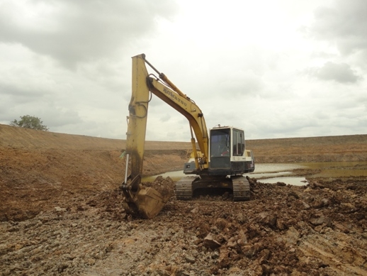 ขายKOMATSU PC120-5 คอนโทรนสั้น ขายKOMATSU PC120-5 คอนโทรนสั้น