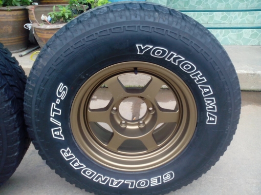 ขายยางYokohama at/s พร้อมล้อte37x สภาพสวยๆ
