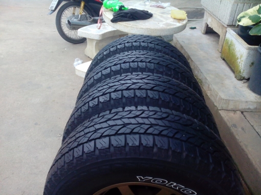 ขายยางYokohama at/s พร้อมล้อte37x สภาพสวยๆ