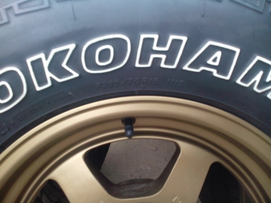 ขายยางYokohama at/s พร้อมล้อte37x สภาพสวยๆ