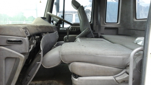 Hino F18, 12 ล้อ,วางเครื่อง Deawoo 360 แรง ช่วงล่าง ZM10 น๊อต