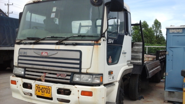 Hino F18, 12 ล้อ,วางเครื่อง Deawoo 360 แรง ช่วงล่าง ZM10 น๊อต