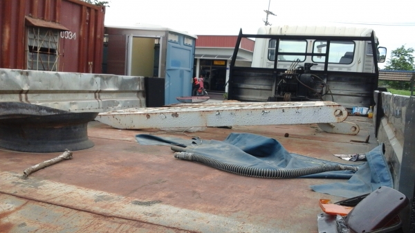 Hino F18, 12 ล้อ,วางเครื่อง Deawoo 360 แรง ช่วงล่าง ZM10 น๊อต