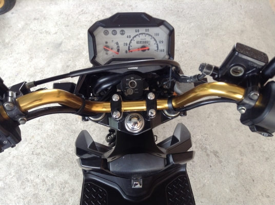 ขาย!!! ซูมเม่อเอ็ก สภาพสวย ปี56 รถเครื่องดีคับ ทะเบียนครบ ภาษีไม่หมด