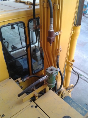 ต้องการขายรถแบคโฮยี่ห้อkomatsu-pc60-6รถนำเข้าจากญี่ปุ่น