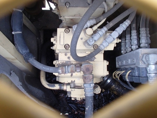 ขายด่วน KOMATSU PC120-5  อาร์พิเศษ  แทรค 70  นำเข้าจากญี่ปุ่ีนยังไม่ผ่านการใช้งานในไทย สภาพสวย