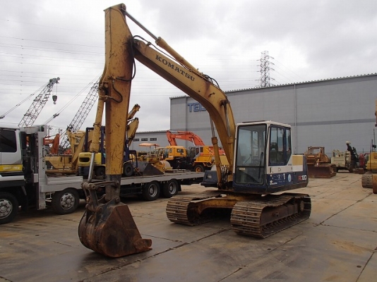 ขายด่วน KOMATSU PC120-5  อาร์พิเศษ  แทรค 70  นำเข้าจากญี่ปุ่ีนยังไม่ผ่านการใช้งานในไทย สภาพสวย