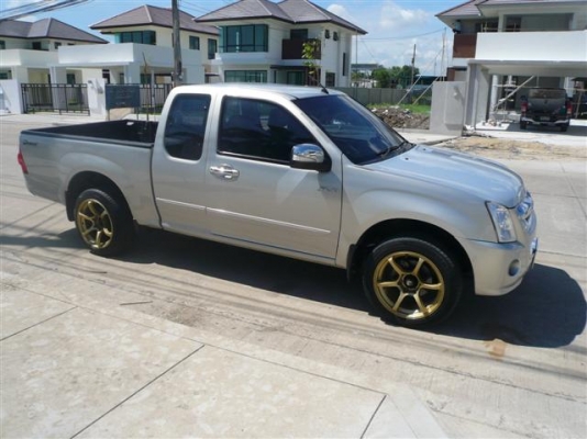 ขาย ISUZU D-MAX SPACE CAB (SUPER PLASTINUM) เครื่องเดิม ช่วงล่างดี สีเดิมทั้งคัน แต่งแมกซ์ 17 นิ้ว