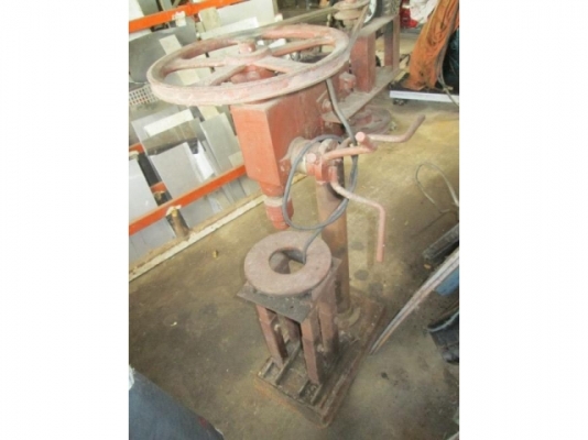 แท่นสว่าน มือสอง สภาพตามรูป