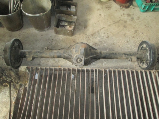 คาน Nissan 720