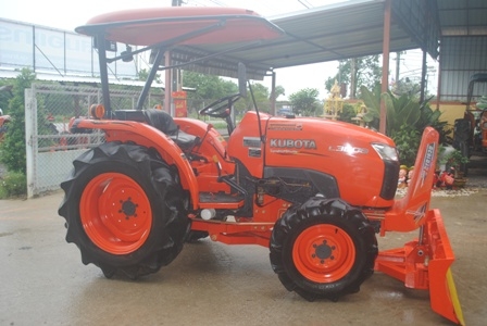ขายรถไถ Kubota L 3608 (4WD) พร้อมดันหน้าช้างและผาน 6ตราช้าง ขายรถไถ Kubota L 3608 (4WD) พร้อมดันหน้าช้างและผาน 6ตราช้าง