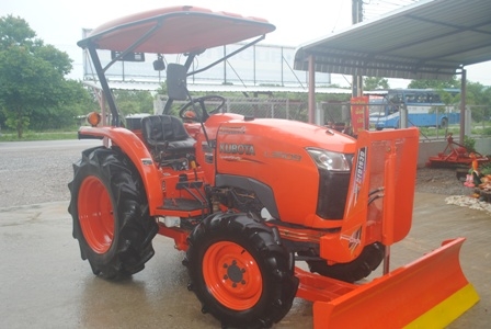 ขายรถไถ Kubota L 3608 (4WD) พร้อมดันหน้าช้างและผาน 6ตราช้าง ขายรถไถ Kubota L 3608 (4WD) พร้อมดันหน้าช้างและผาน 6ตราช้าง