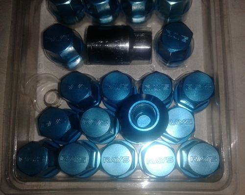 น็อต,RAYSแท้ มือสองสภาพดีสีฟ้า1.5 20ตัวหนึ่งชุด 2,500