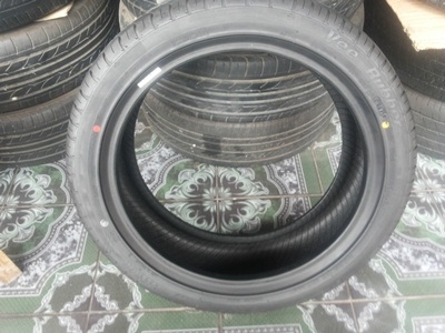 ขายยางใหม่ 215/45/17 ปี 13 Vee Rubber (Thai)