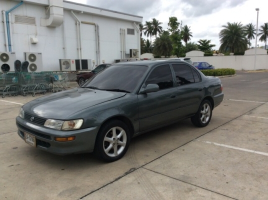 ขายรถบ้าน โตโยต้า โคโรล่า สามห่วง ปี95 เครื่องเดิม 1.3 gxi หัวฉีด เกียร์ออโต้ ติดแก๊ส lpg เพาเวอร์ กระจกไฟฟ้าทั้งคัน ใช้ได้ทุกบาน แอร์หนาว ตัวถังเดิมๆ ไม่มีชนเลย สีเต็มเงา มีริ้วรอยเล็กน้อย เครื่องดี เกียร์เปลี่ยนนิ่มมาก รถขับดีมาก ช่วงล่างเงียบ ประหยัดสุ