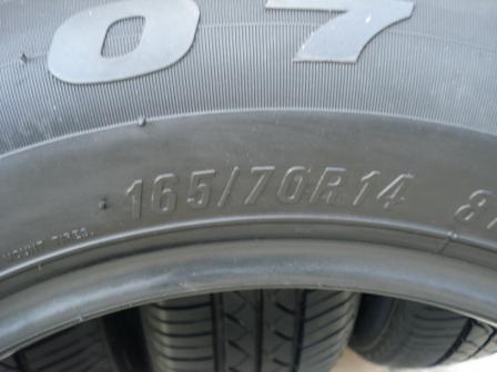 ยาง 165-70-14 ปี 12  4 เส้นสภาพดีดอกหนาๆ