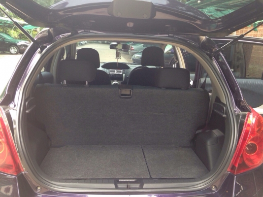 TOYOTA YARIS 1.5E AUTO ปี49 ภาษีเต็ม มือเดวป้ายแดง วิ่ง 70000โล