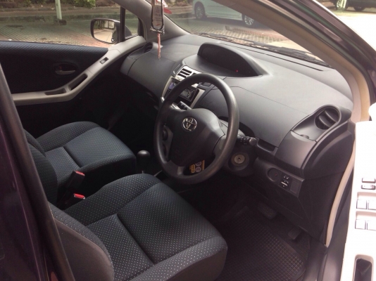 TOYOTA YARIS 1.5E AUTO ปี49 ภาษีเต็ม มือเดวป้ายแดง วิ่ง 70000โล