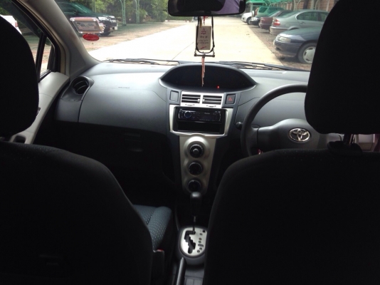 TOYOTA YARIS 1.5E AUTO ปี49 ภาษีเต็ม มือเดวป้ายแดง วิ่ง 70000โล