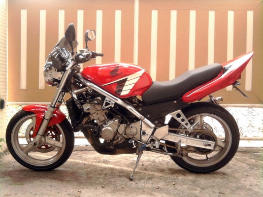 ขออนุญาติขาย HONDA CB-1 400cc. เจ้าของขายเอง ทะเบียนแท้ โอนให้ฟรีครับ