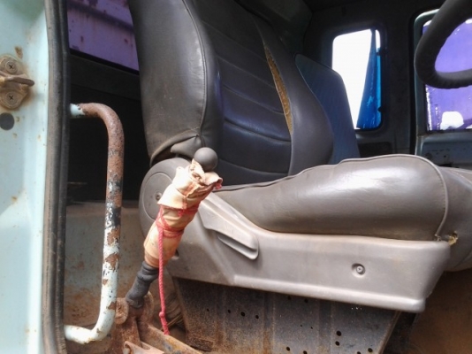 10ล้อดั้มพ์ ISUZU ROCKY 195 ขายตามสภาพ ราคาคุยได้ 087-2976734