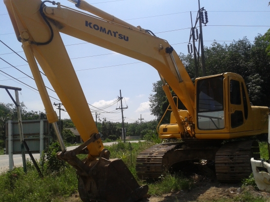 KOMATSU PC200-6 สภาพพร้อมใช้งาน คอลโทลสั้น  รถเจ้าของสาดสีใหม่ 087-2976734