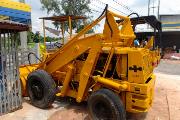 ขายด่วนรถตักล้อยางKOMATSUขาตักแตนสภาพพร้อมใช้งาน