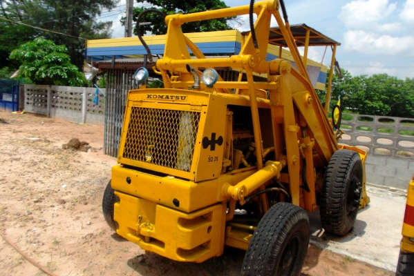 ขายด่วนรถตักล้อยางKOMATSUขาตักแตนสภาพพร้อมใช้งาน