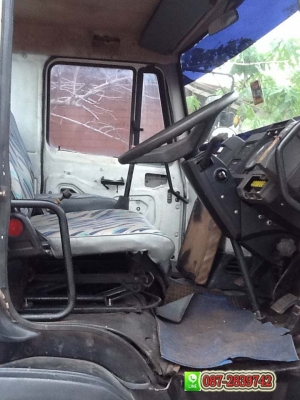 ขายรถบรรทุก 6 ล้อ พื้นเรียบ ยี่ห้อDAF