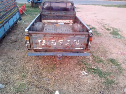 ขายด่วนนิสสันบิกเอ็มฝาขาวtd25ทะเบียนขาดปี49ชุดโอนพร้อม35000บาท ขายด่วนนิสสันบิกเอ็มฝาขาวtd25ทะเบียนขาดปี49ชุดโอนพร้อม35000บาท