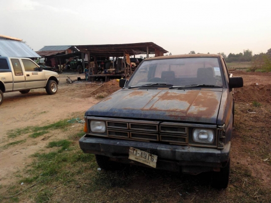 ขายด่วนนิสสันบิกเอ็มฝาขาวtd25ทะเบียนขาดปี49ชุดโอนพร้อม35000บาท ขายด่วนนิสสันบิกเอ็มฝาขาวtd25ทะเบียนขาดปี49ชุดโอนพร้อม35000บาท