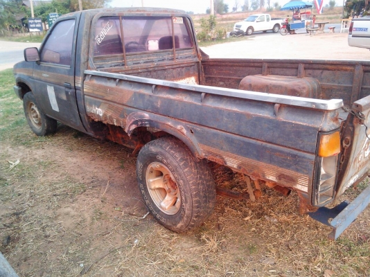 ขายด่วนนิสสันบิกเอ็มฝาขาวtd25ทะเบียนขาดปี49ชุดโอนพร้อม35000บาท ขายด่วนนิสสันบิกเอ็มฝาขาวtd25ทะเบียนขาดปี49ชุดโอนพร้อม35000บาท