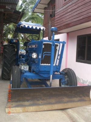 ขายรถไถฟอร์ด 77 เครื่อง T3