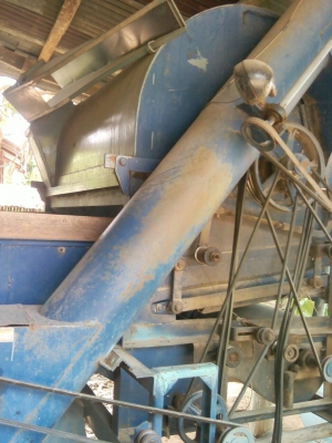 ขายตู้นวดข้าว